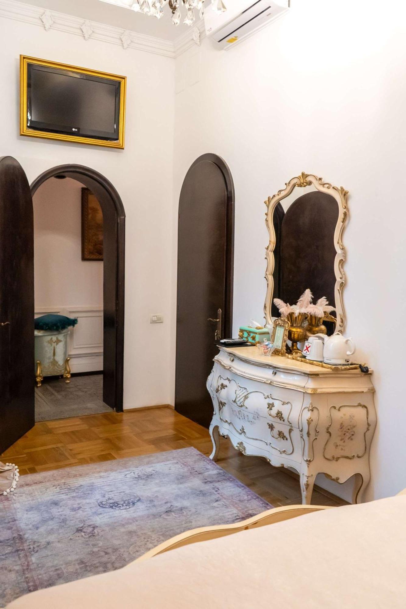 Conacul Coroanei Luxury Boutique Hotel Βουκουρέστι Εξωτερικό φωτογραφία