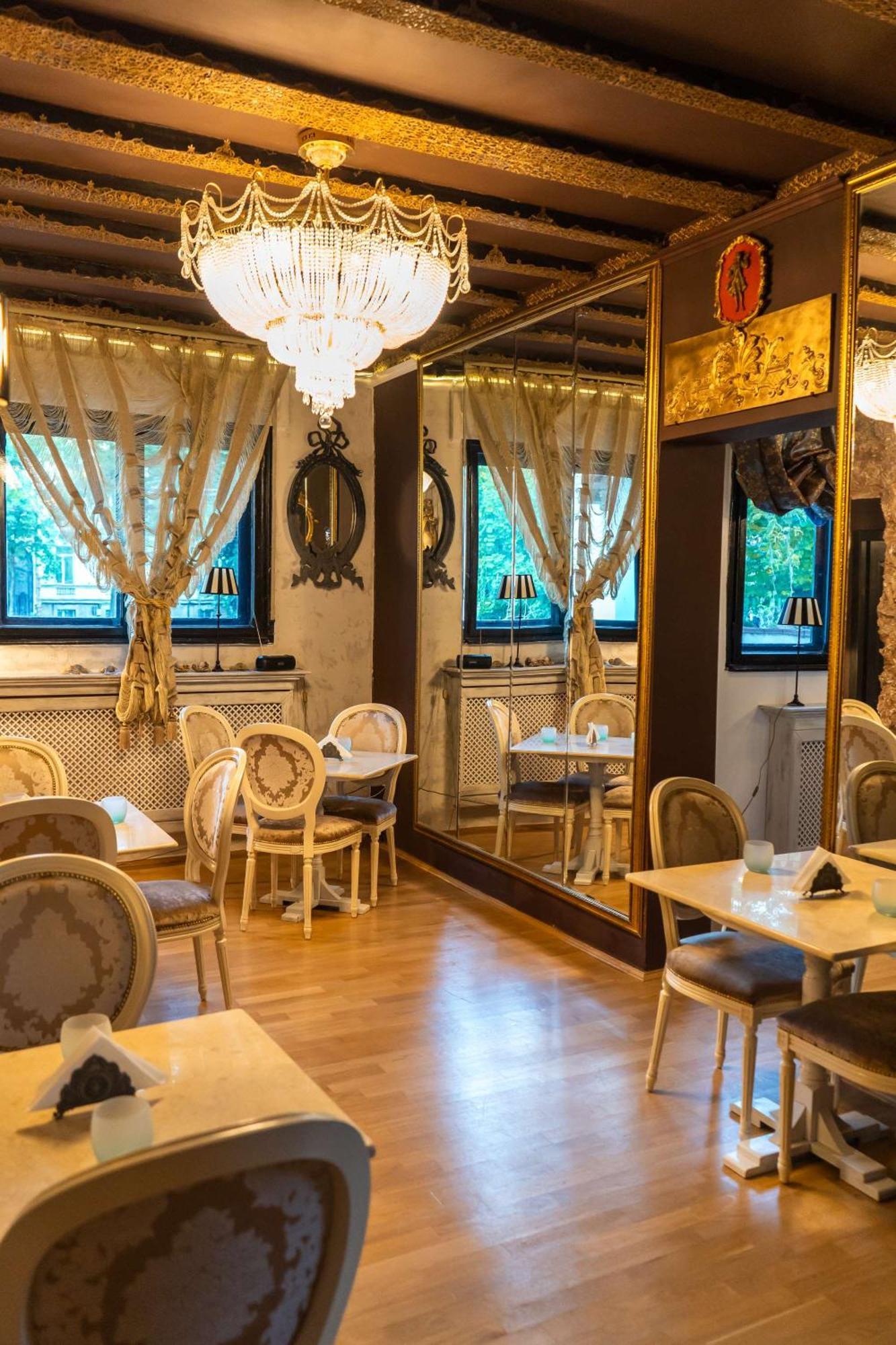 Conacul Coroanei Luxury Boutique Hotel Βουκουρέστι Εξωτερικό φωτογραφία