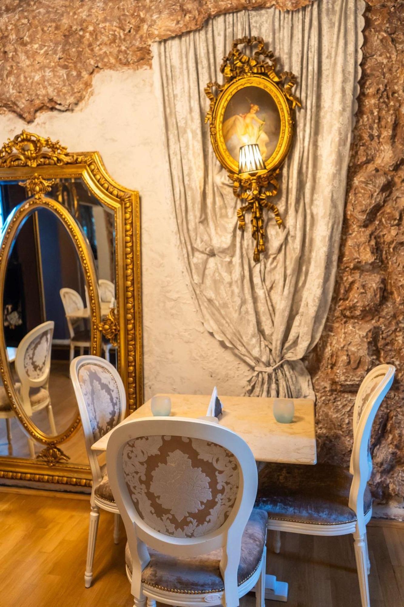 Conacul Coroanei Luxury Boutique Hotel Βουκουρέστι Εξωτερικό φωτογραφία
